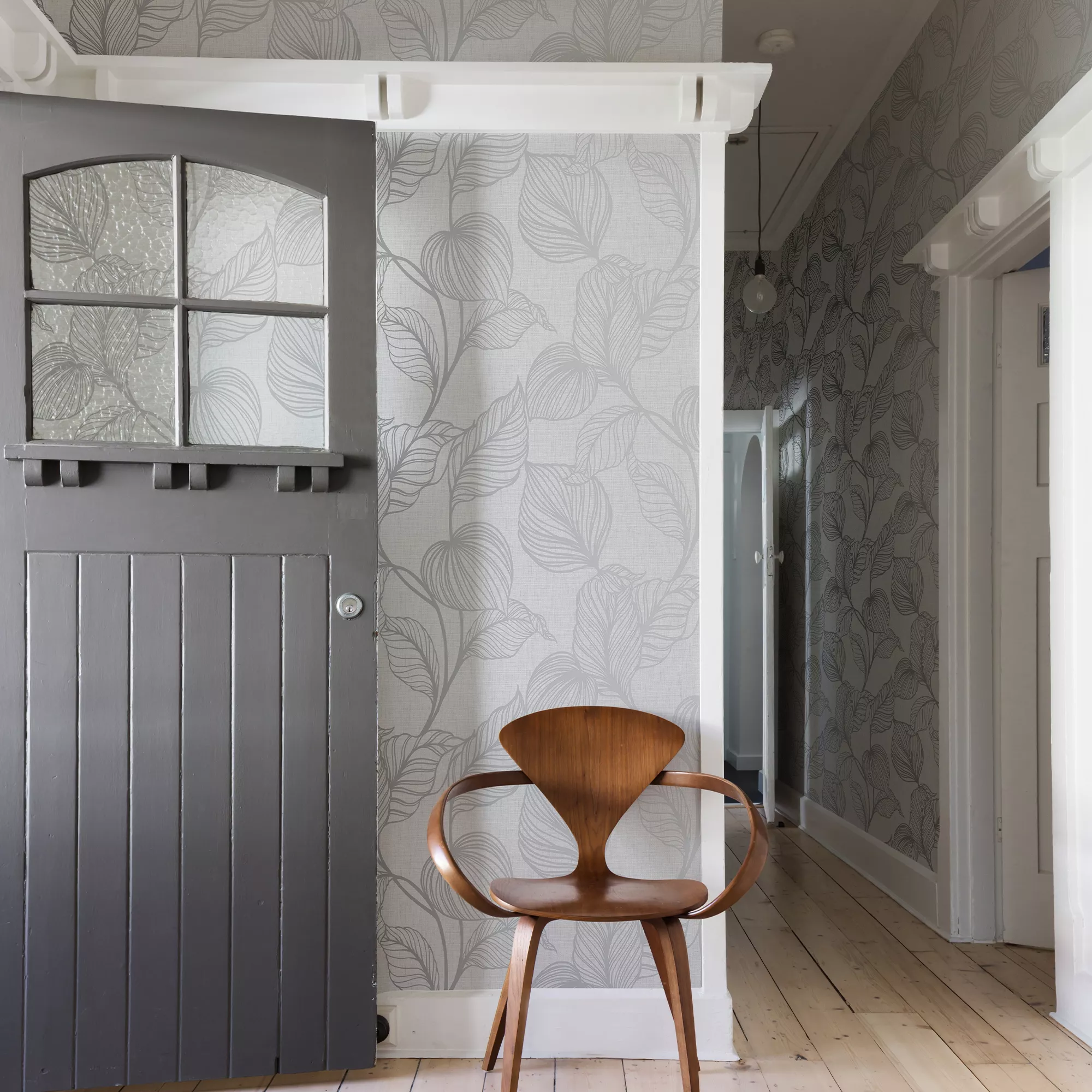 Boutique Royal Palm Grey Leaf Silver Effect Textured Wallpaper 7 Boutique Royal Palm Grey Leaf Silver Effect Textured Wallpaper - Image 5