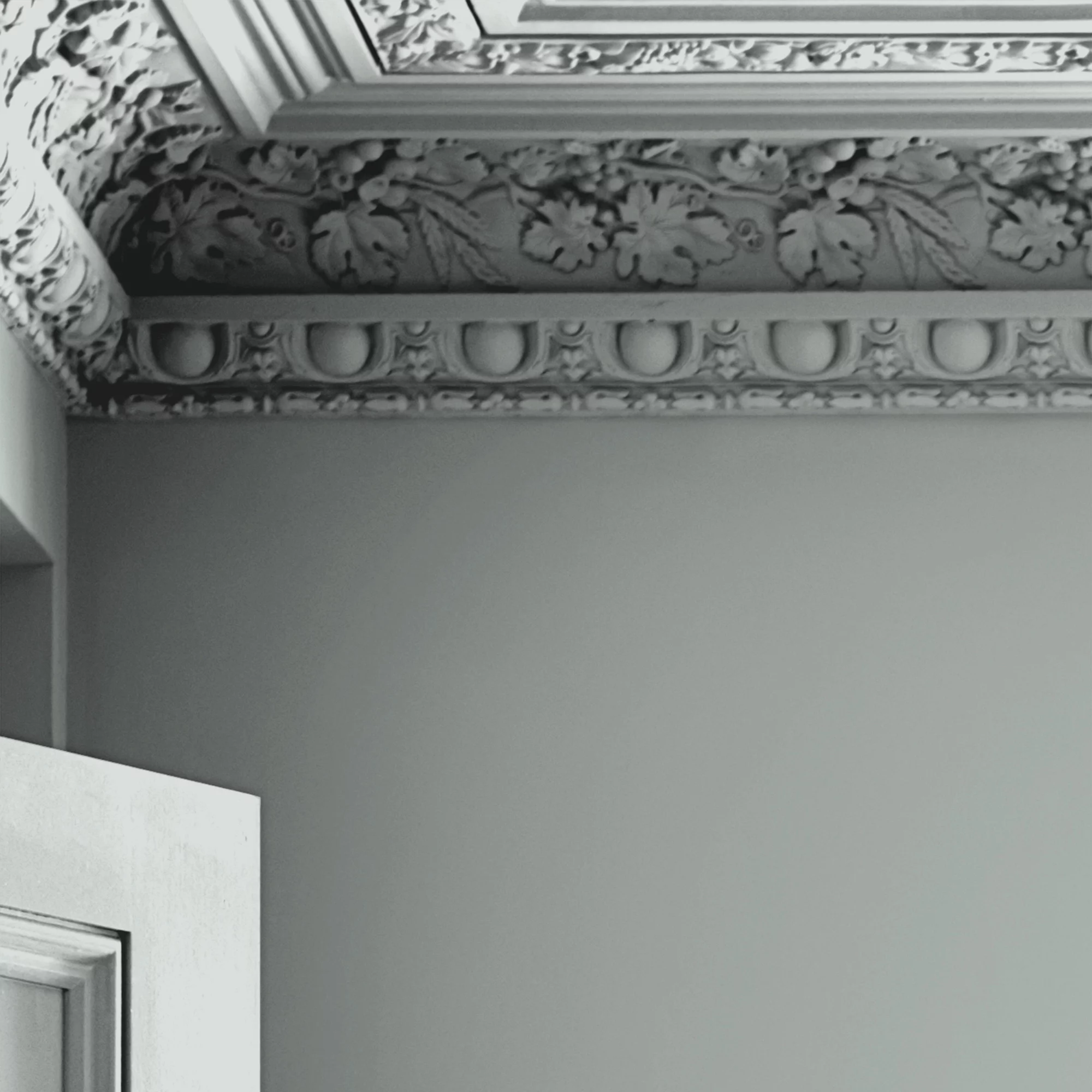 Laura Ashley Pale Grey Green Eggshell Emulsion Paint, 750ml 4 Laura Ashley Pale Grey Green Eggshell Emulsion Paint, 750ml - Image 2